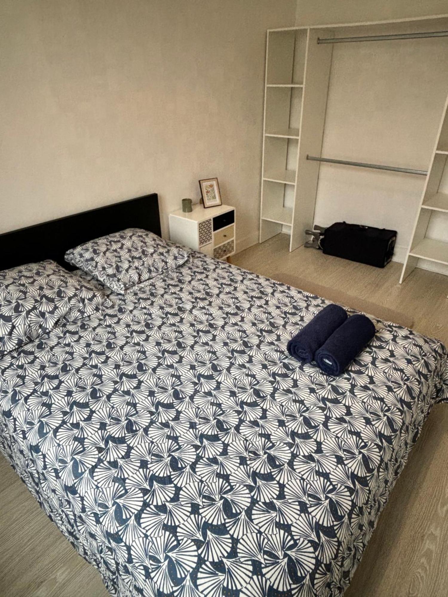 Logement Calme + Stationnement Troyes Exteriör bild